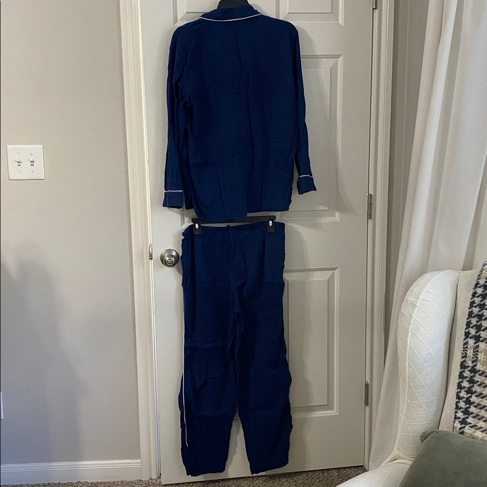 Lauren Ralph Lauren navy/white piping long sleeve notch collar button up pj set - Picture 7 of 10